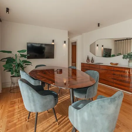 Penthouse In Downtown By Homing Apartment Porto