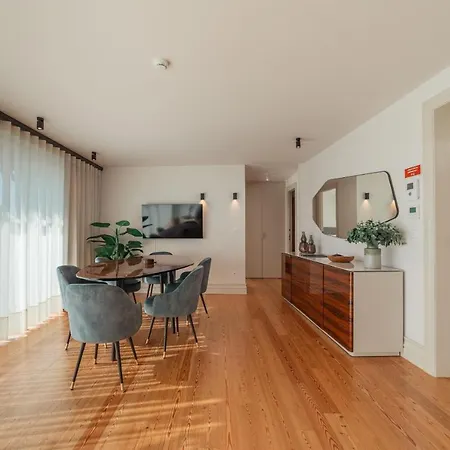 Penthouse In Downtown By Homing