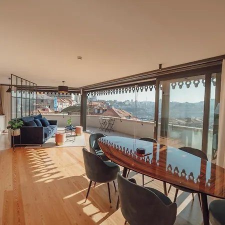 Penthouse In Downtown By Homing