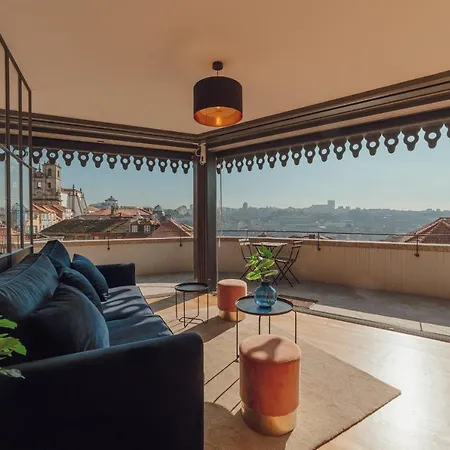 Penthouse In Downtown By Homing